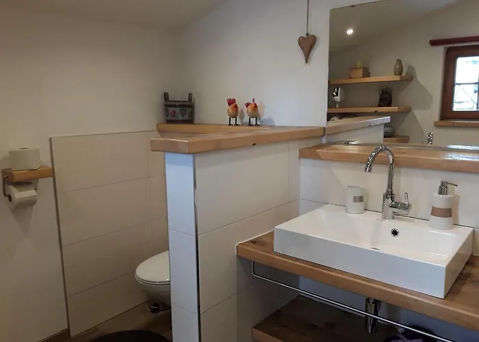 Binderhaeusl بيت للعطل *